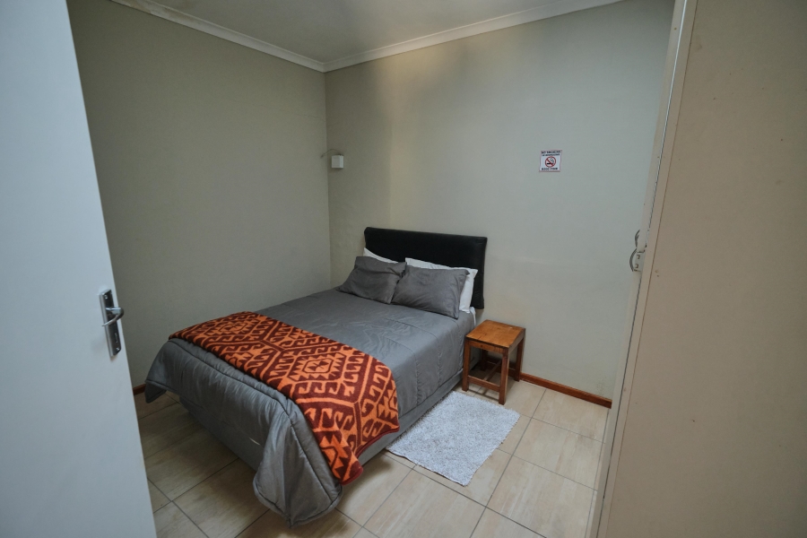 6 Bedroom Property for Sale in Schoongezicht Western Cape